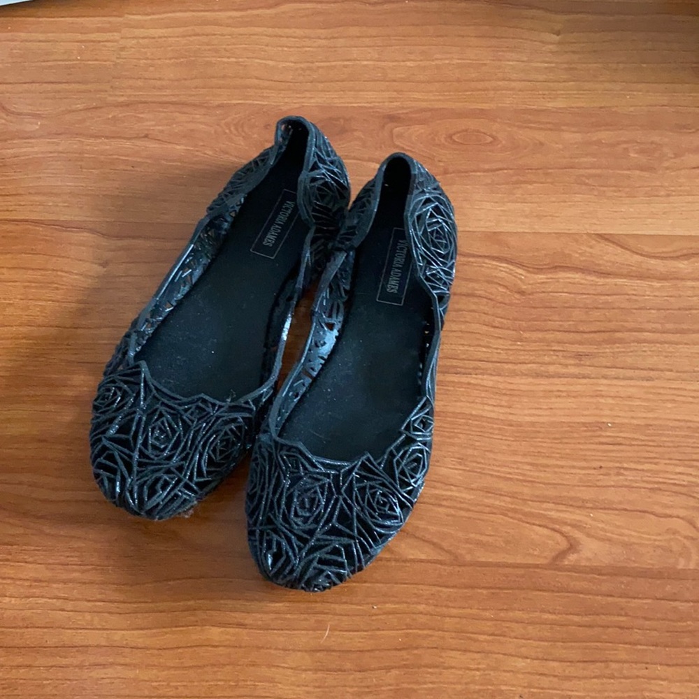 Black jelly dress shoes
